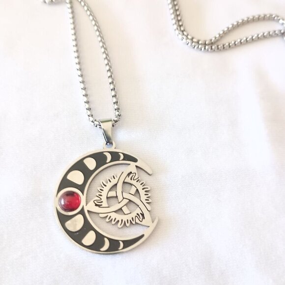 Mystical Moon Witch Knot Stainless Steel Celtic Trinity Knot Pendant Necklace Re - Picture 6 of 6